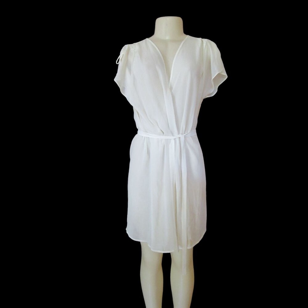 Oscar de la Renta Pink Label White Lacy Belt Tie Robe w Faux Pearls in Sz Large